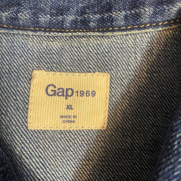 GAP 1969 Classic Blue Denim Jacket - Picture 3 of 13